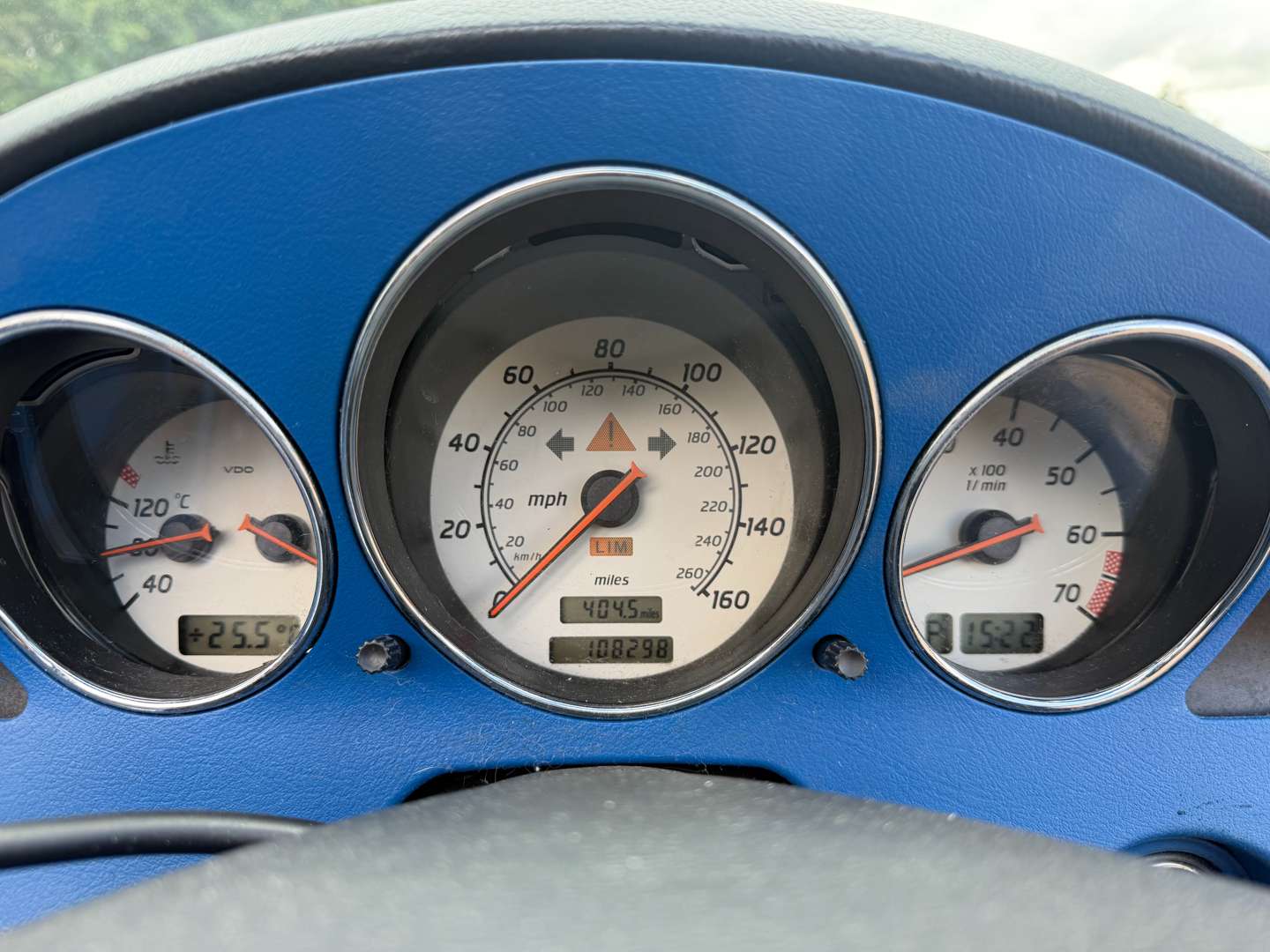 <p>2001 MERCEDES SLK230 R170</p>