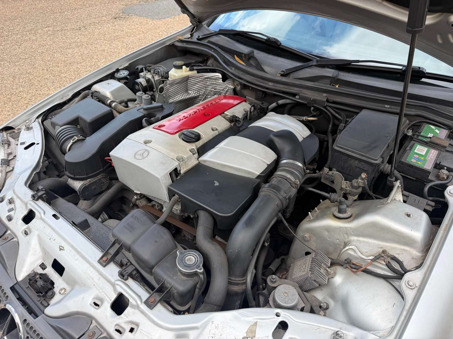 <p>2001 MERCEDES SLK230 R170</p>