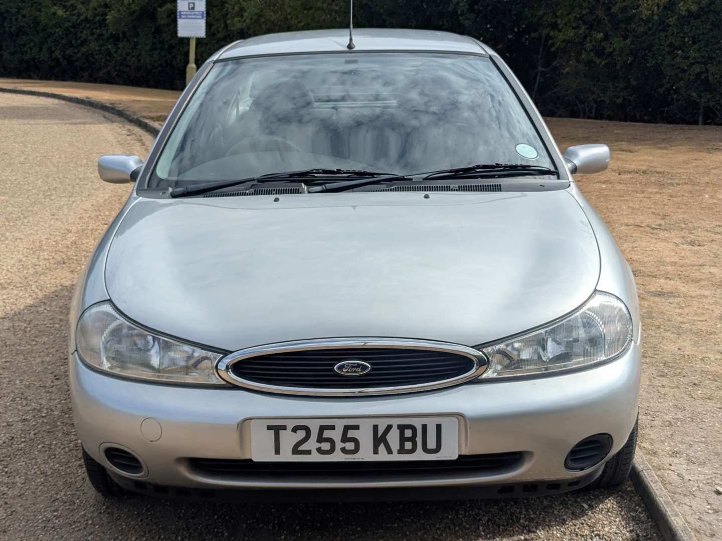 <p>1999 FORD MONDEO GLX AUTO</p>