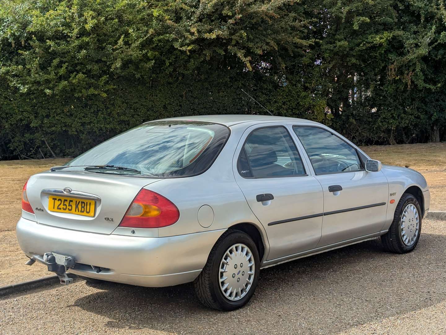 <p>1999 FORD MONDEO GLX AUTO</p>