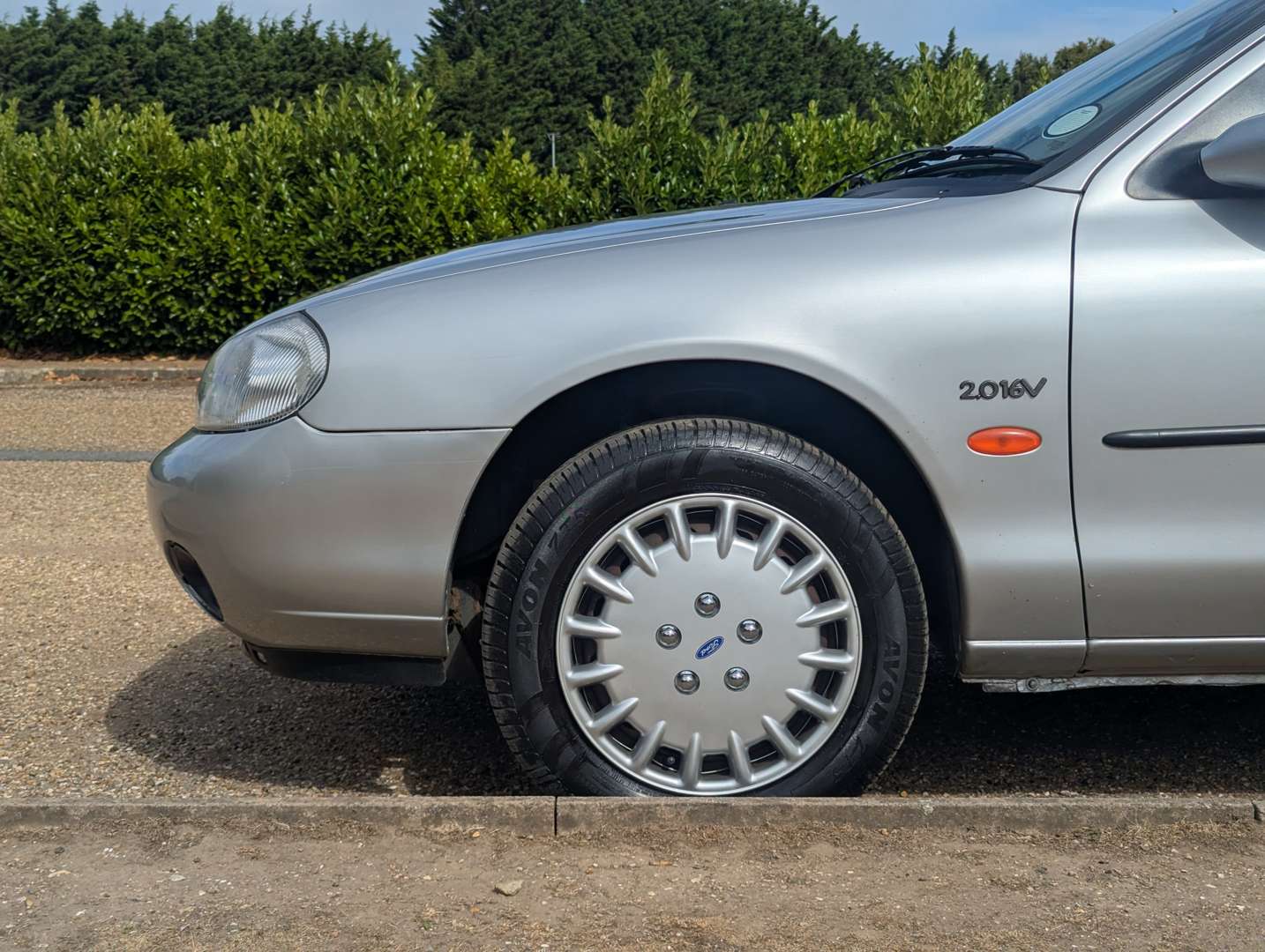 <p>1999 FORD MONDEO GLX AUTO</p>