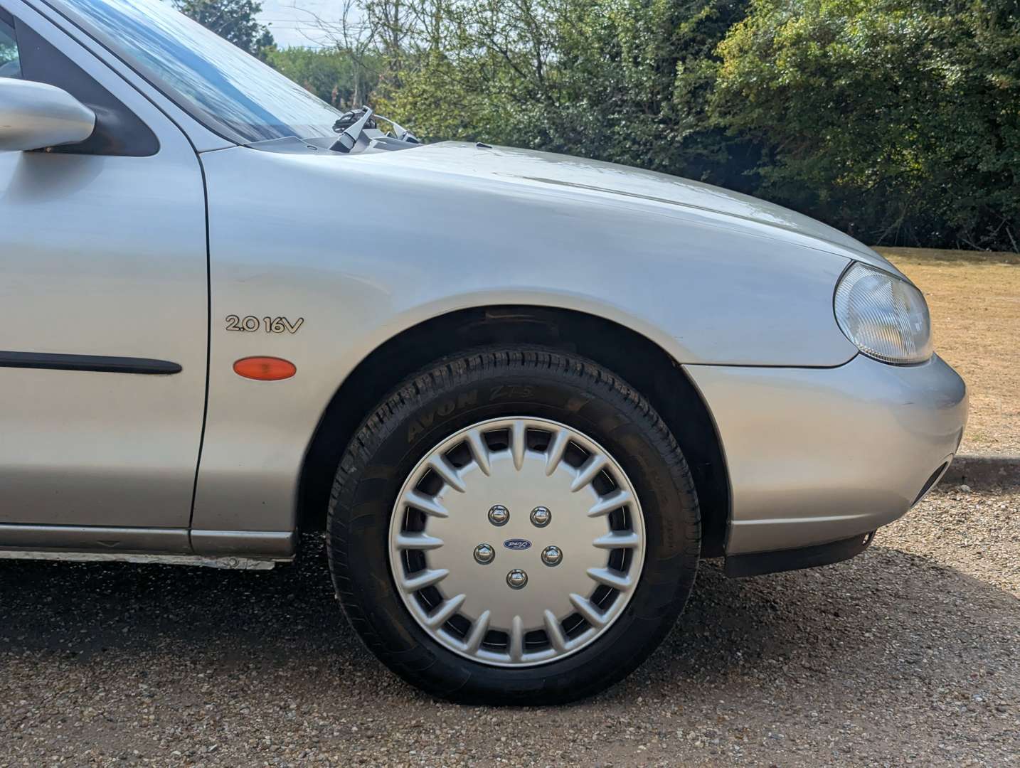 <p>1999 FORD MONDEO GLX AUTO</p>