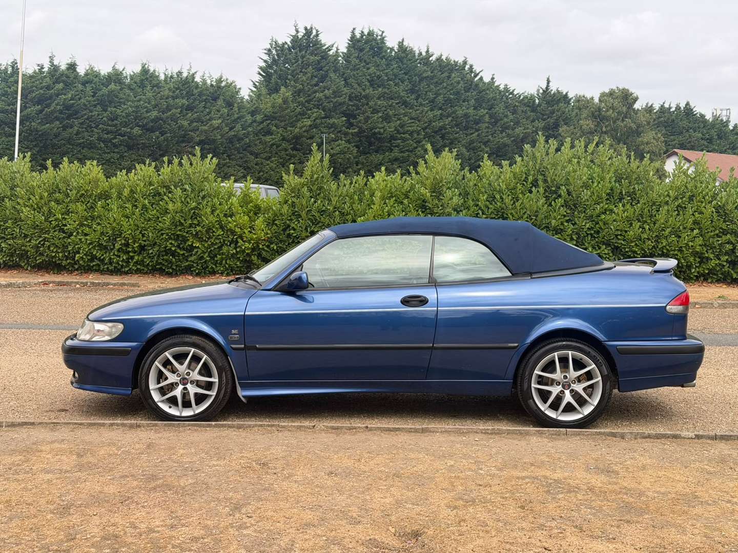 <p>2002 SAAB 9-3 SE CONVERTIBLE</p>
