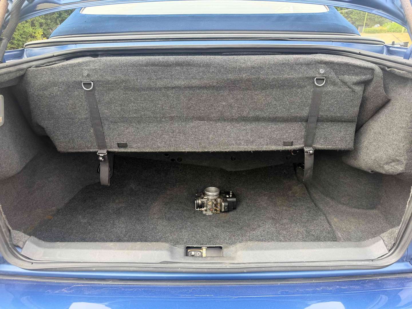 <p>2002 SAAB 9-3 SE CONVERTIBLE</p>
