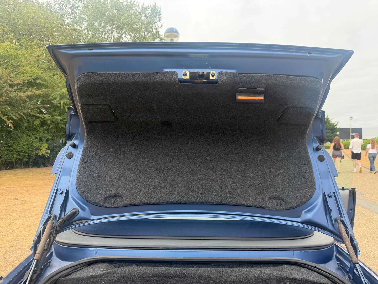 <p>2002 SAAB 9-3 SE CONVERTIBLE</p>