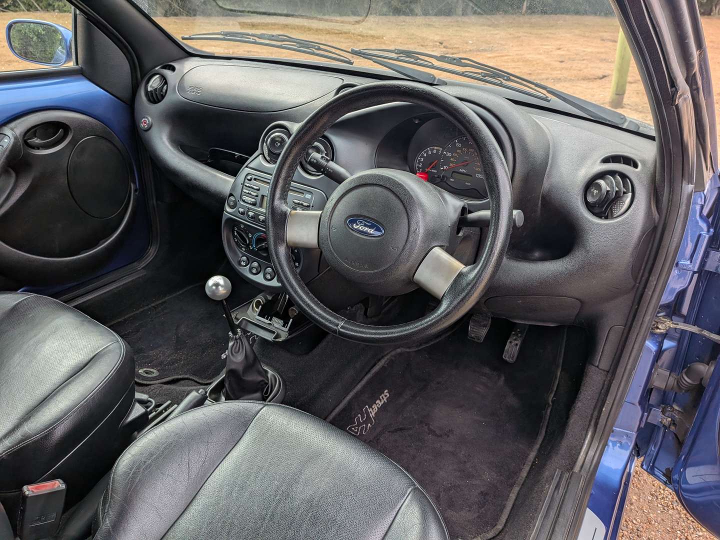 <p>2004 FORD STREETKA LUXURY</p>