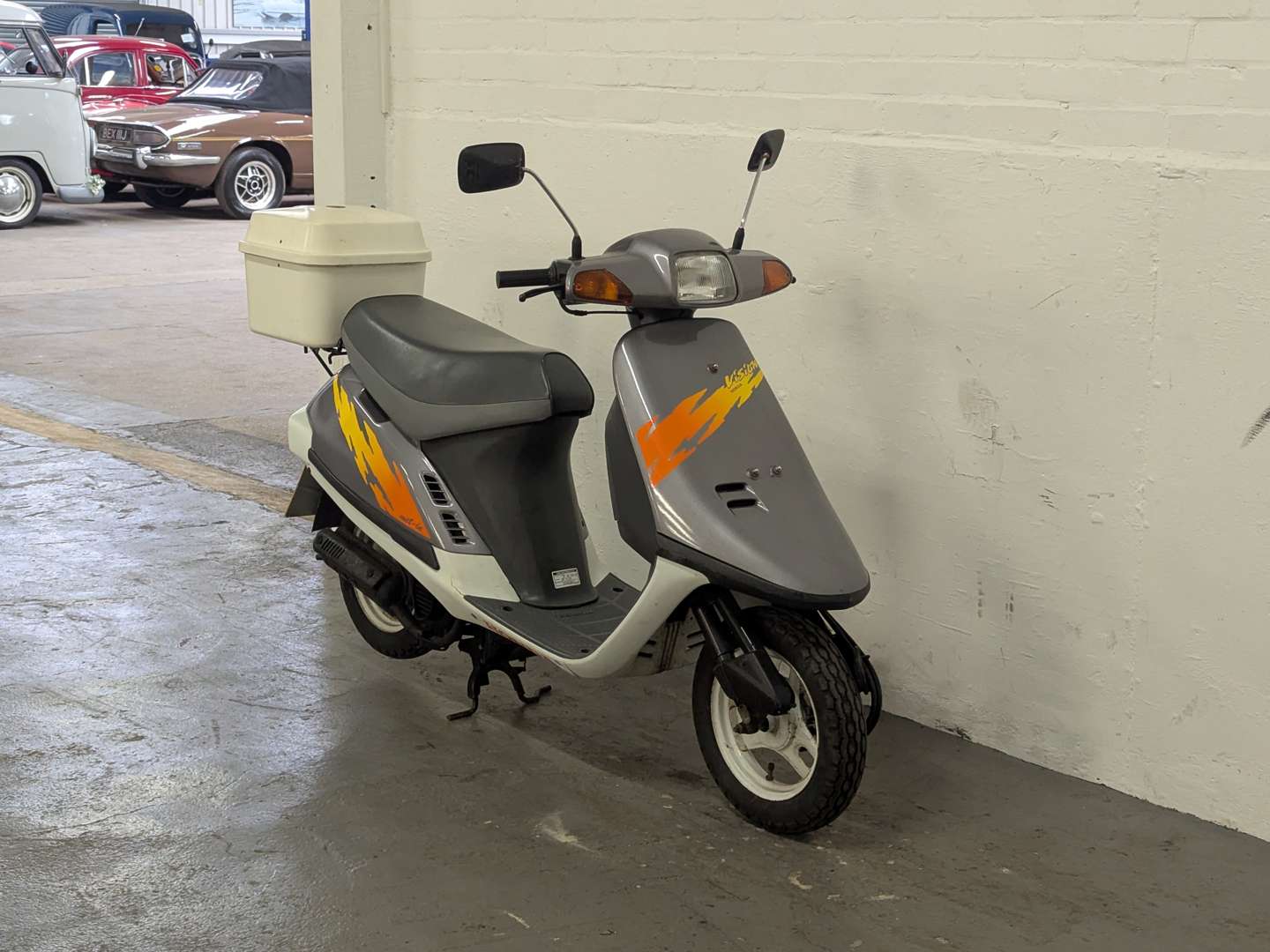 <p>1995 HONDA VISION</p>