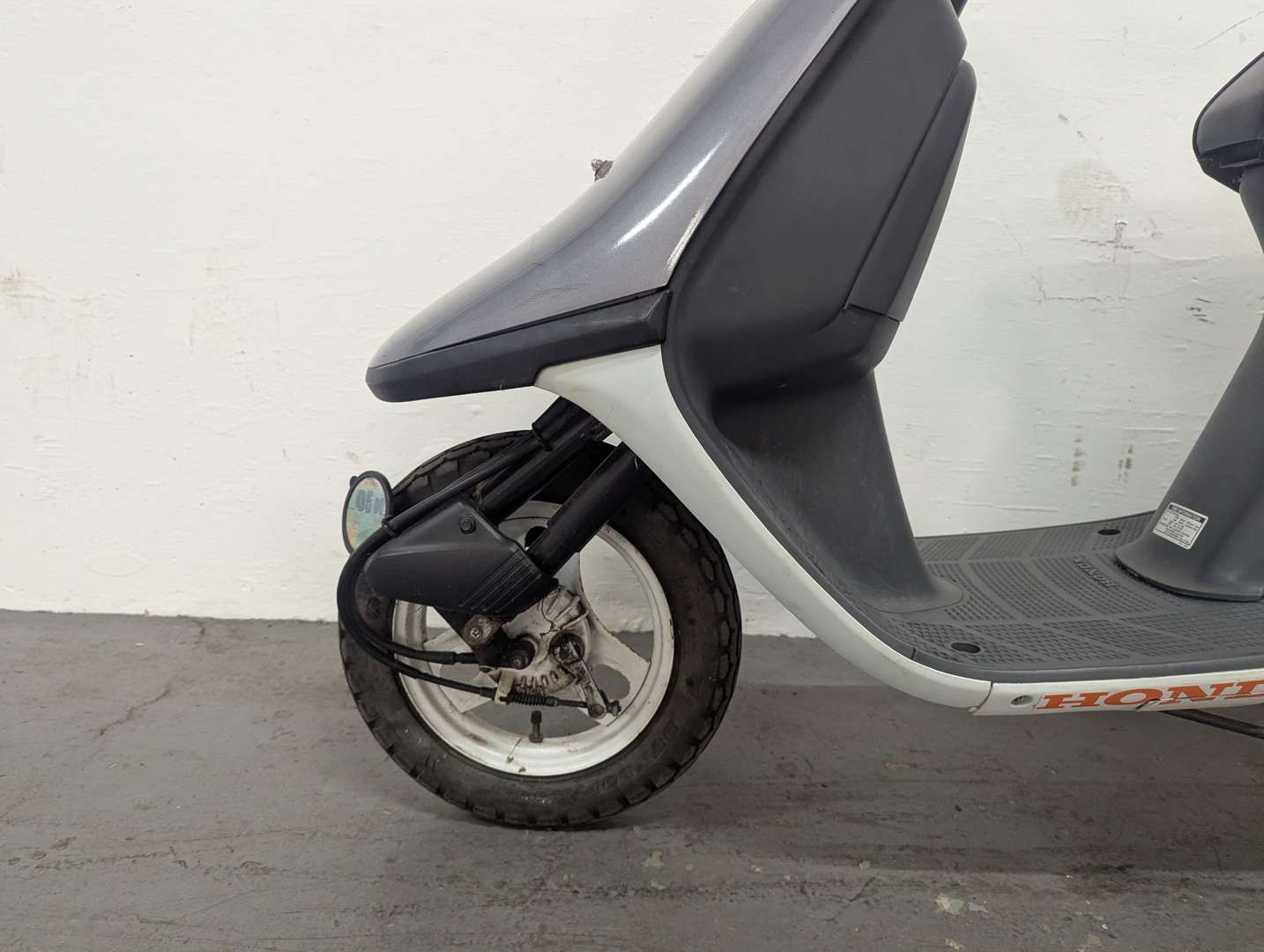 <p>1995 HONDA VISION</p>