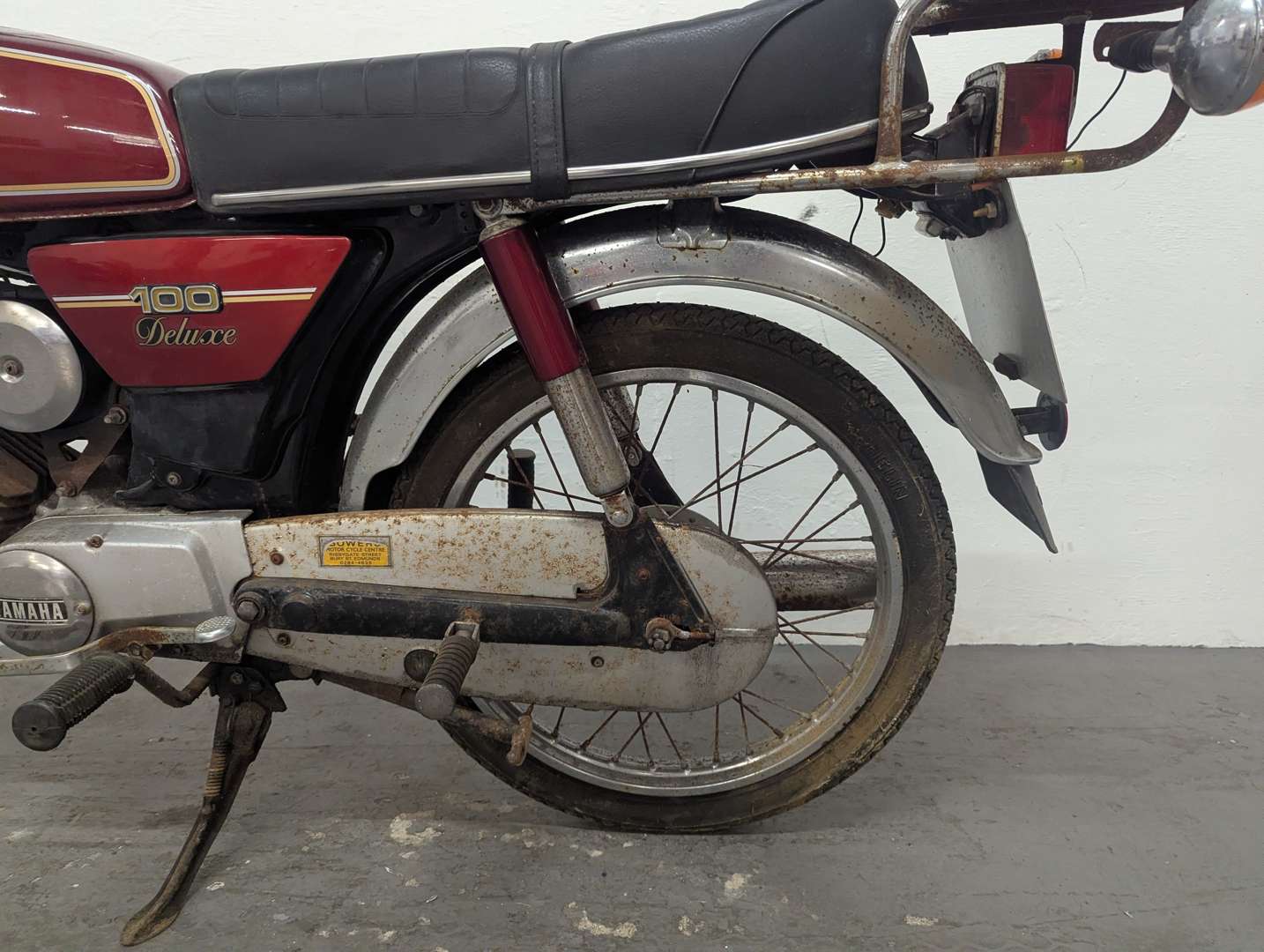 <p>1981 YAMAHA YB100 DELUXE</p>