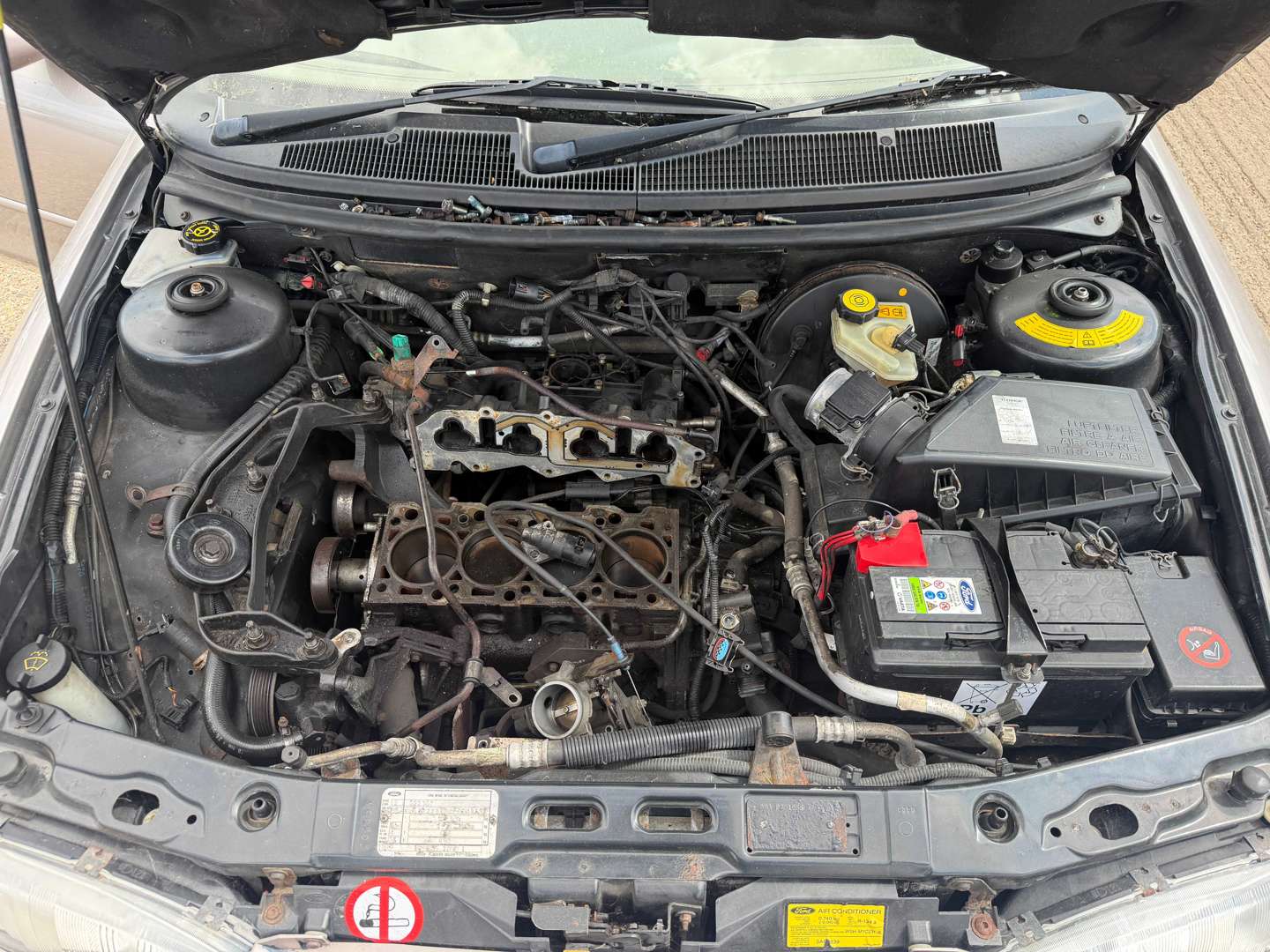 <p>1993 FORD MONDEO 2.0 GHIA</p>