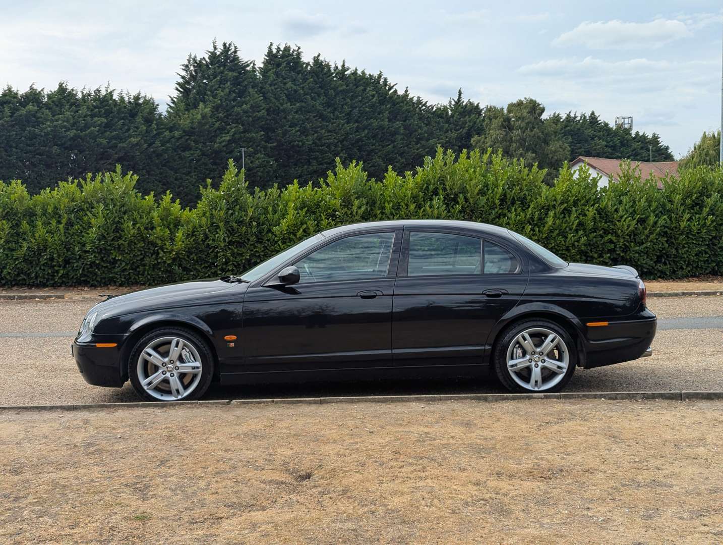 <p>2005 JAGUAR S-TYPE V8 R AUTO</p>