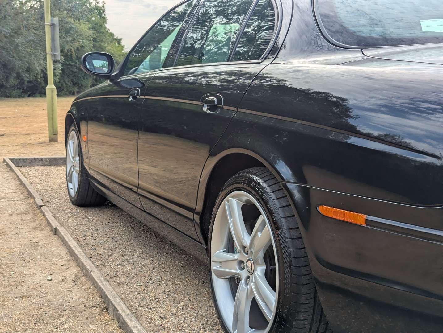 <p>2005 JAGUAR S-TYPE V8 R AUTO</p>