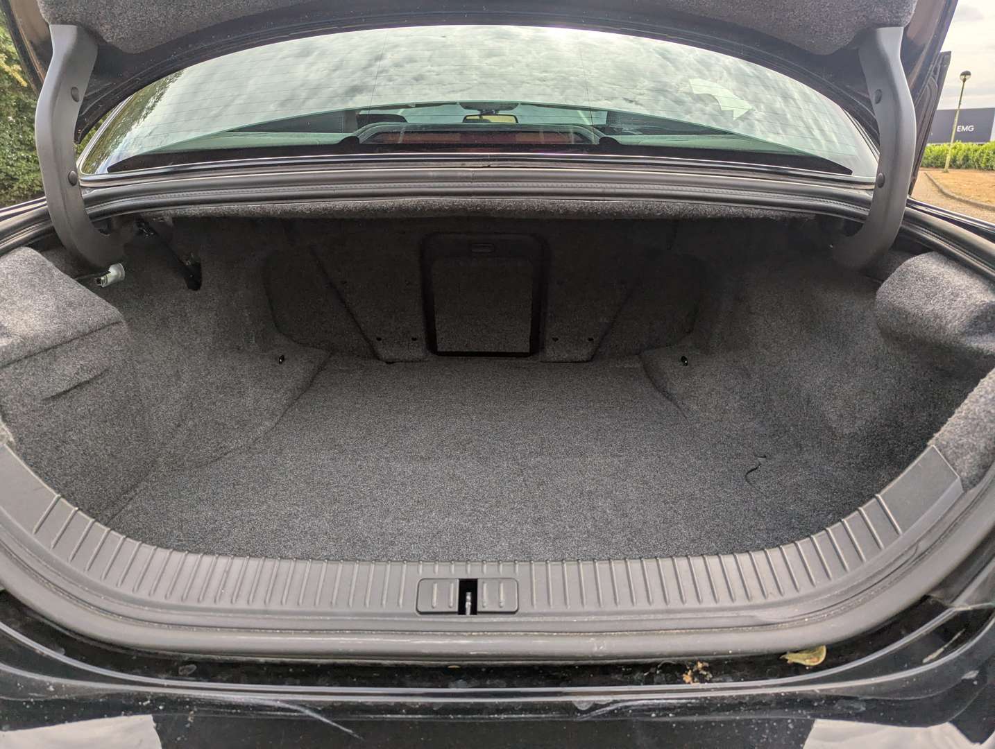 <p>2005 JAGUAR S-TYPE V8 R AUTO</p>