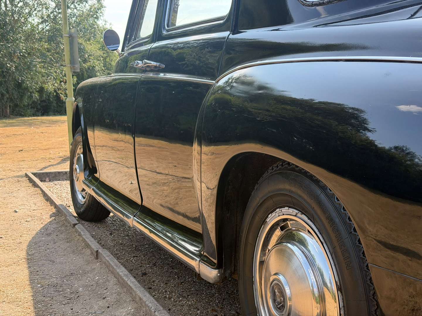 <p>1959 ROVER 80 SALOON</p>