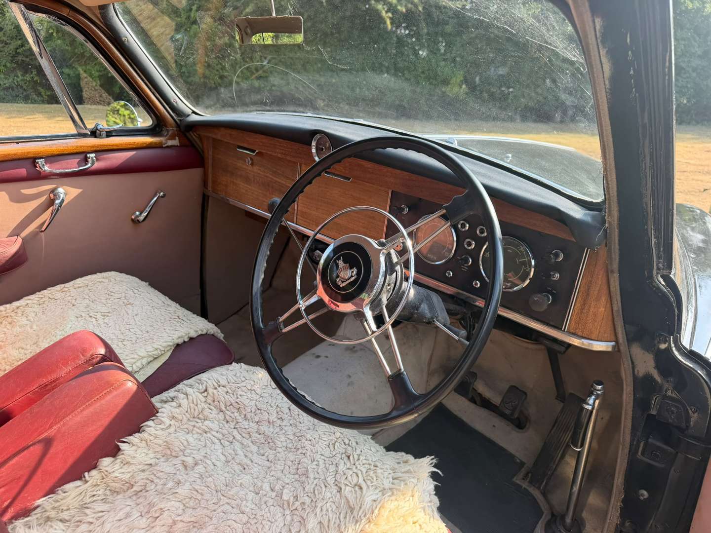 <p>1959 ROVER 80 SALOON</p>