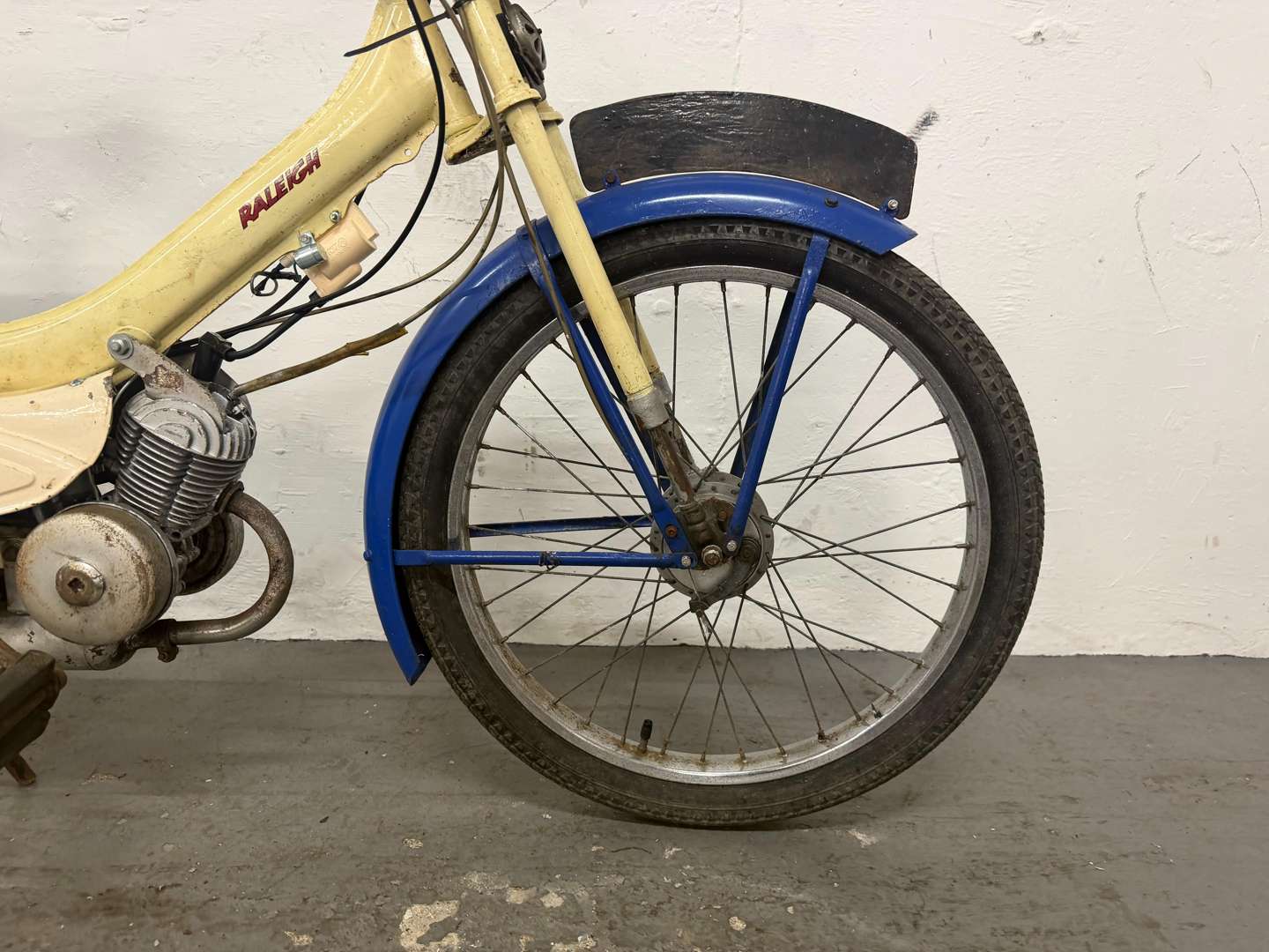<p>1966 RALEIGH RUNABOUT</p>