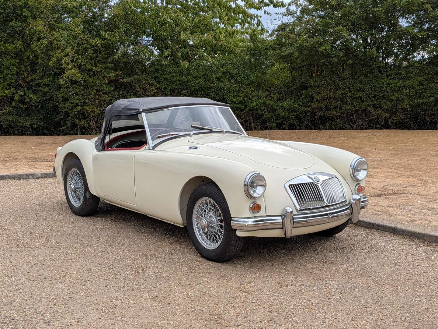 <p>1957 MG A 1500 ROADSTER</p>