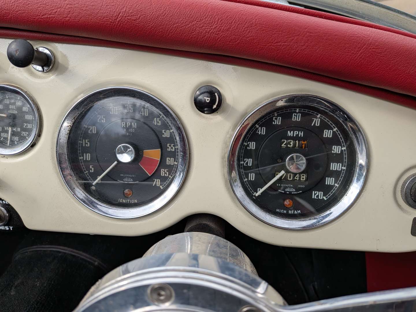 <p>1957 MG A 1500 ROADSTER</p>