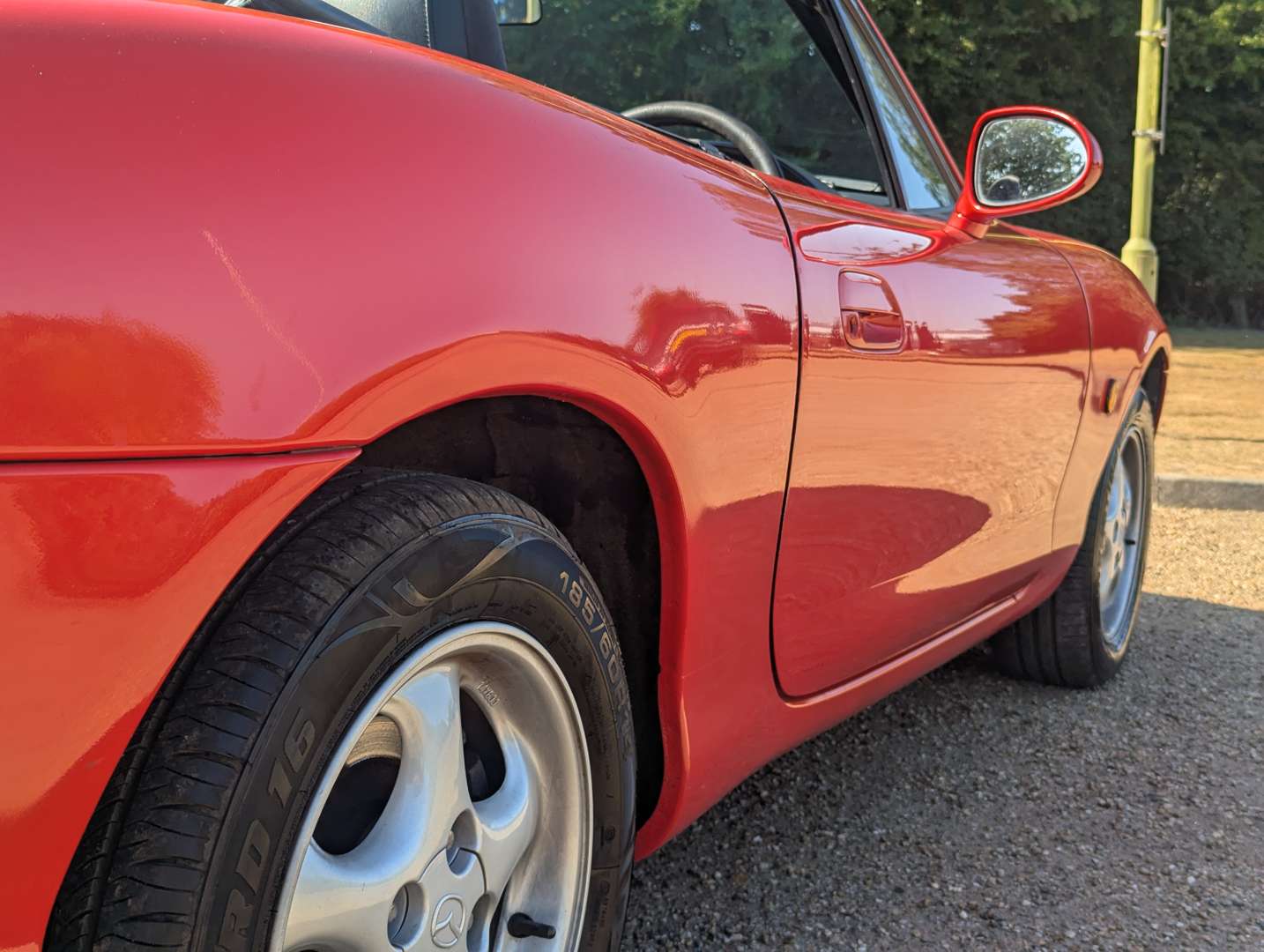 <p>2000 MAZDA MX-5</p>