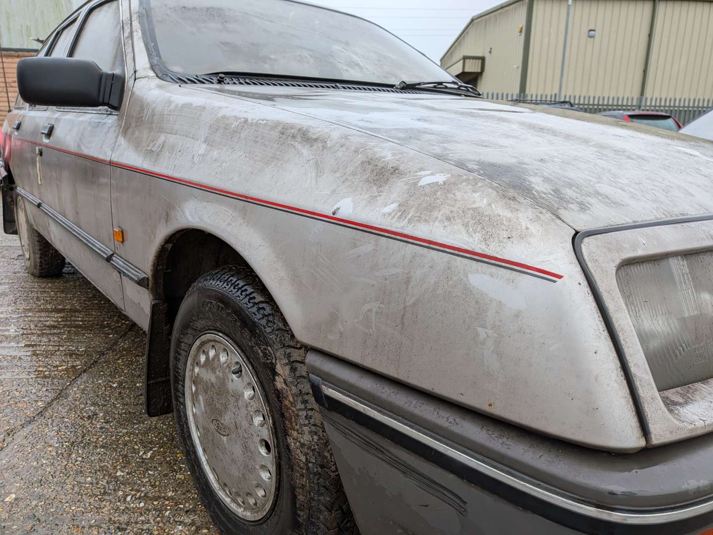 <p>1985 FORD SIERRA ESTATE</p>