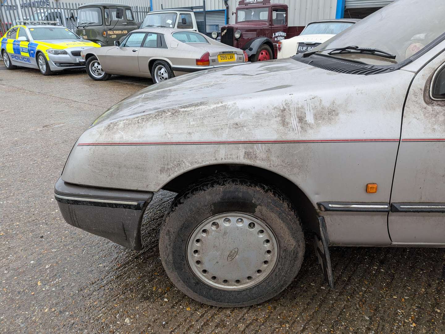 <p>1985 FORD SIERRA ESTATE</p>