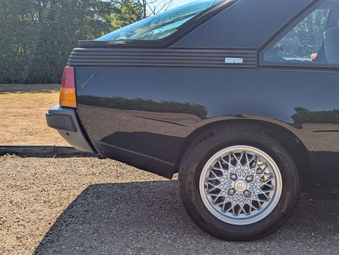 <p>1984 RENAULT FUEGO TURBO</p>