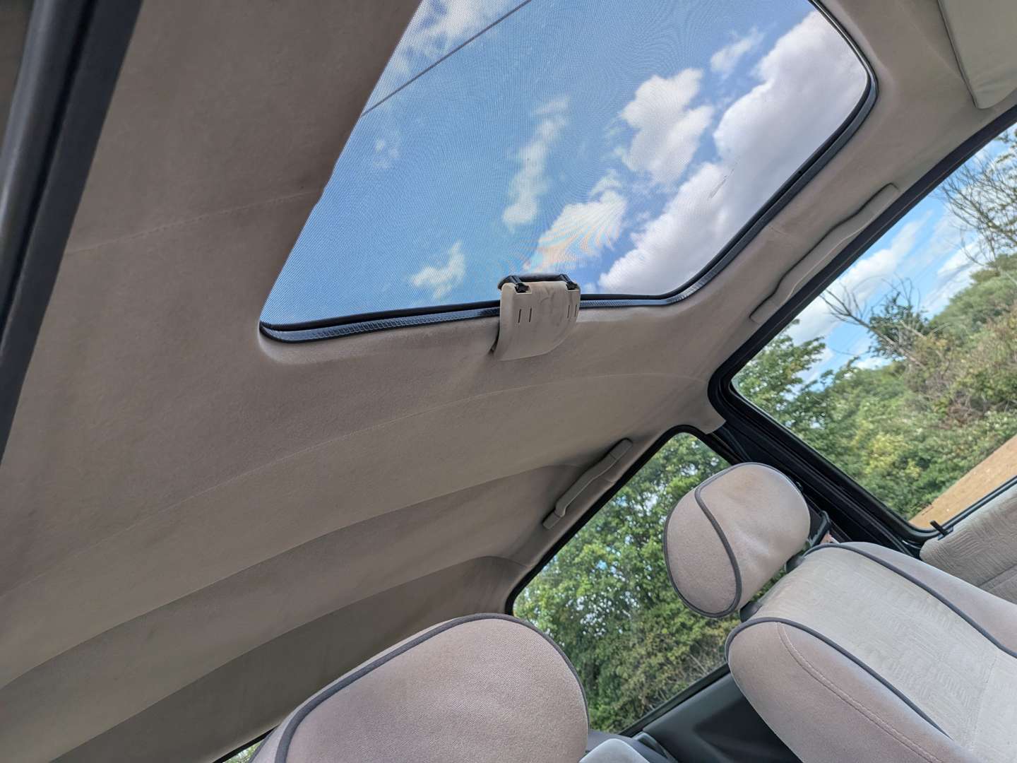 <p>1997 ROVER 100 ASCOT SE</p>