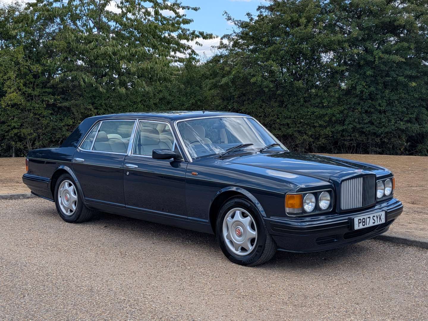 <p>1997 BENTLEY TURBO R LWB</p>
