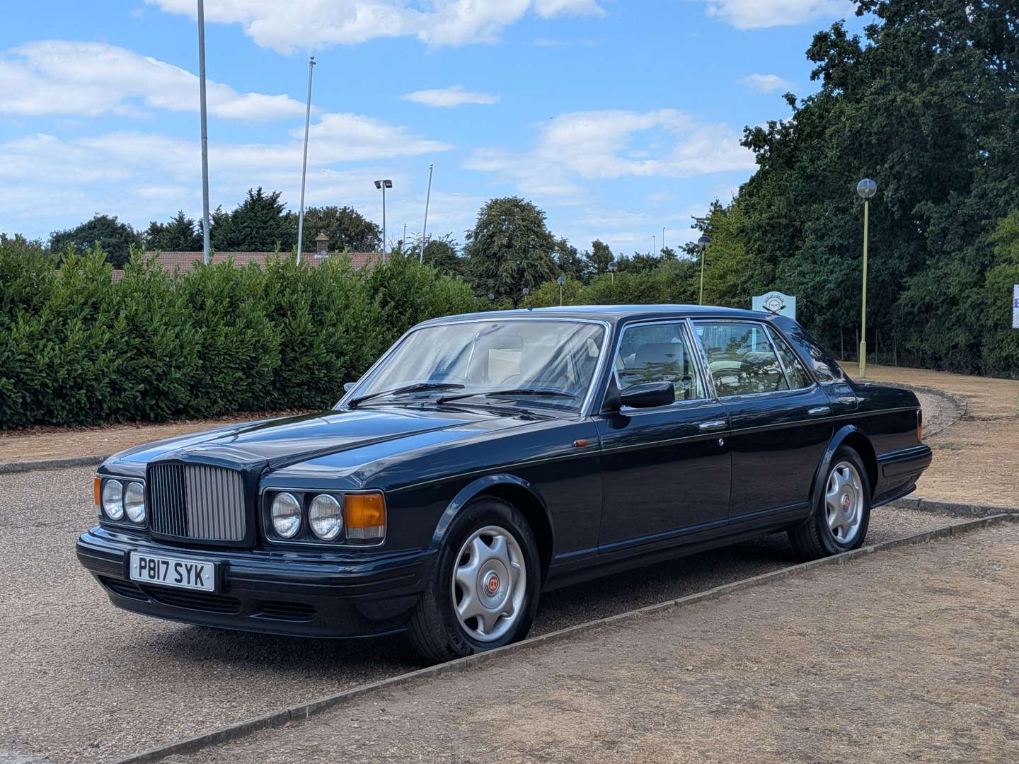 <p>1997 BENTLEY TURBO R LWB</p>