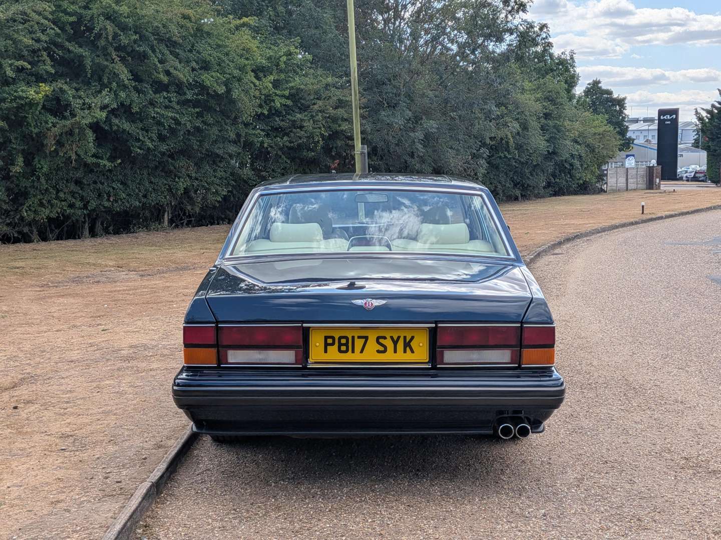 <p>1997 BENTLEY TURBO R LWB</p>