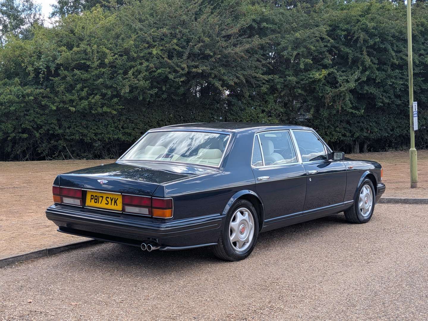 <p>1997 BENTLEY TURBO R LWB</p>