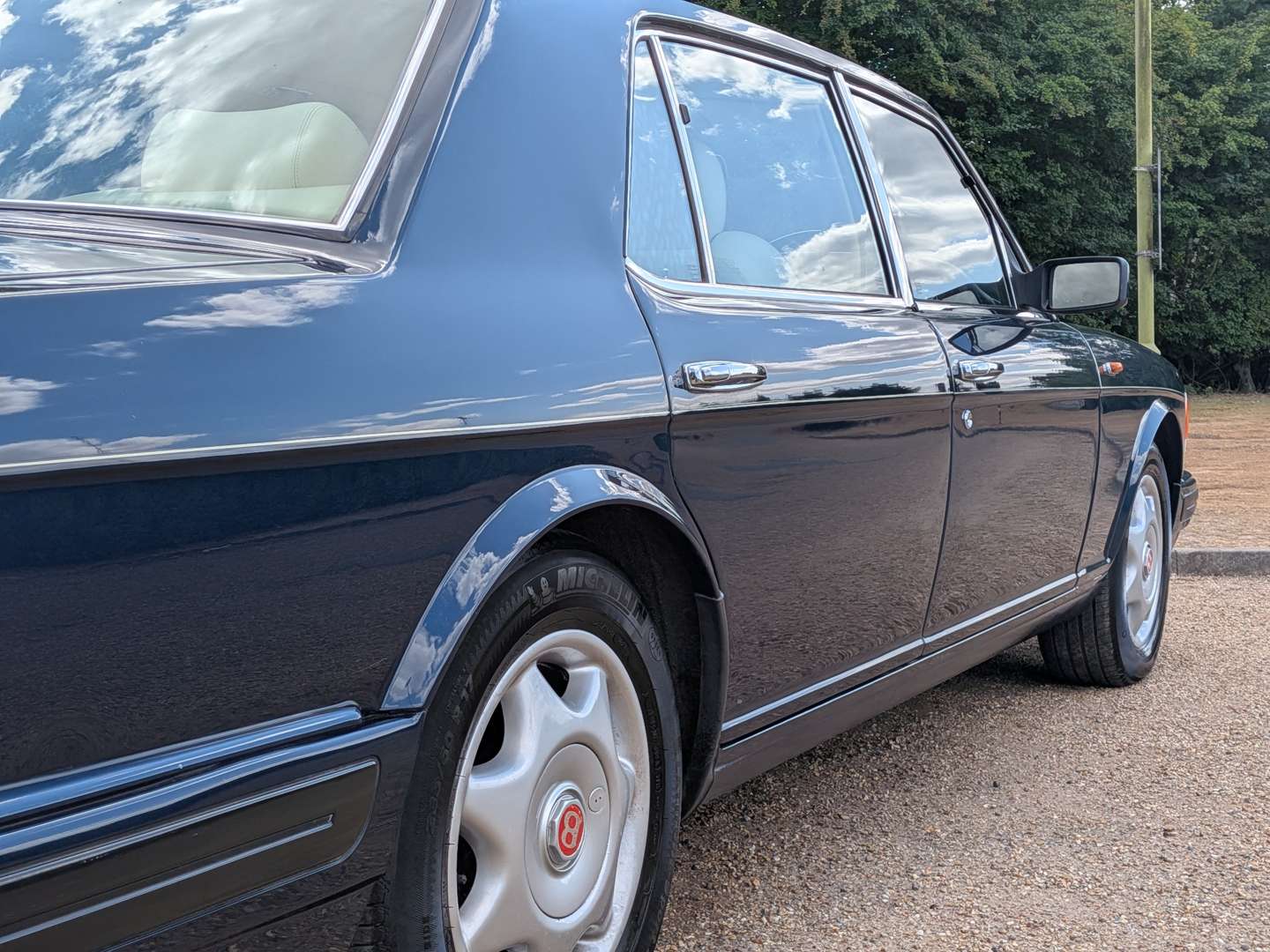 <p>1997 BENTLEY TURBO R LWB</p>