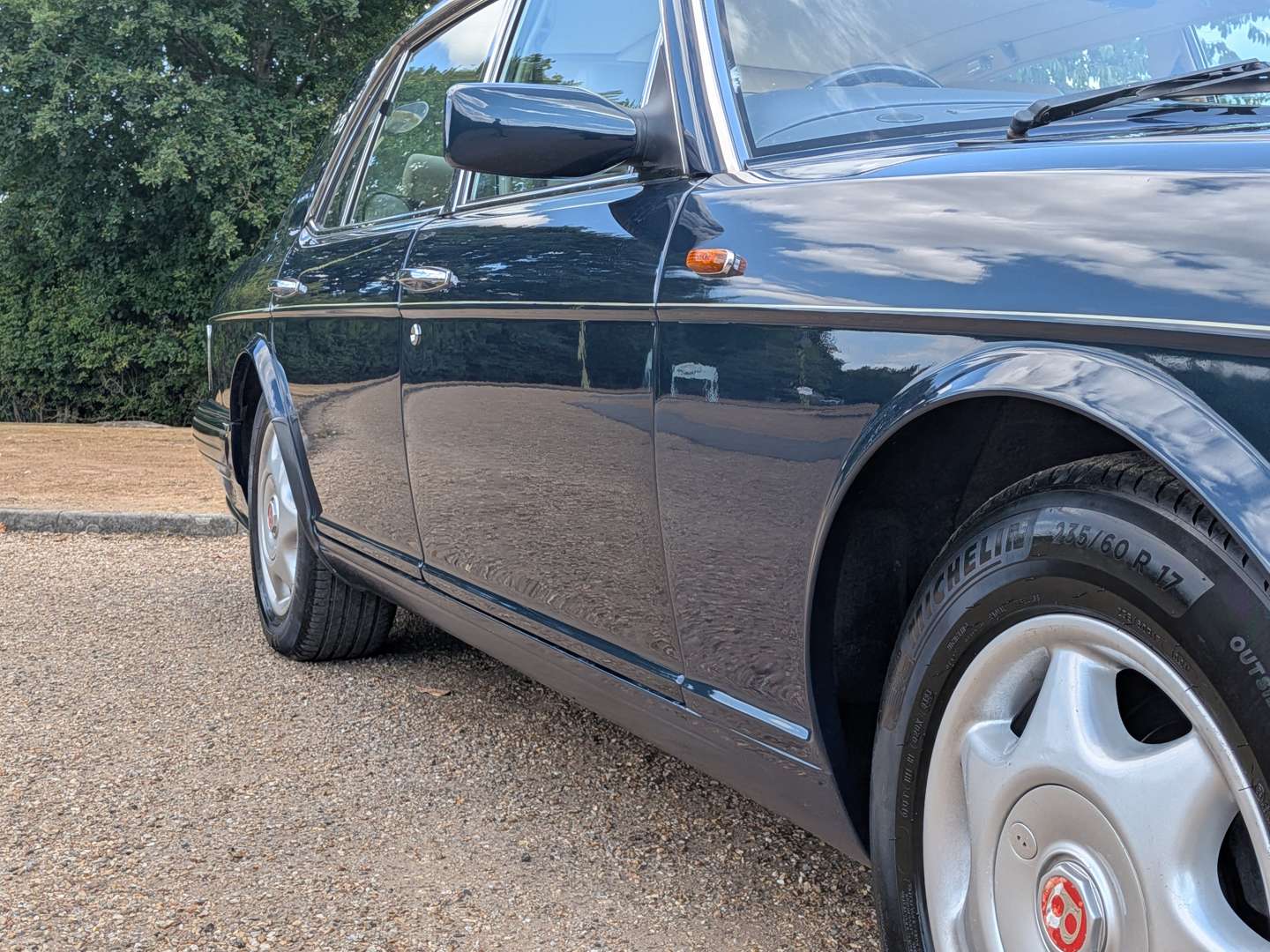 <p>1997 BENTLEY TURBO R LWB</p>