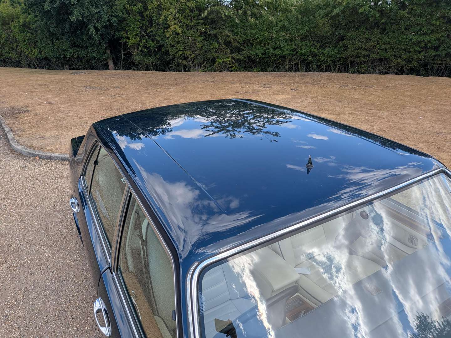 <p>1997 BENTLEY TURBO R LWB</p>