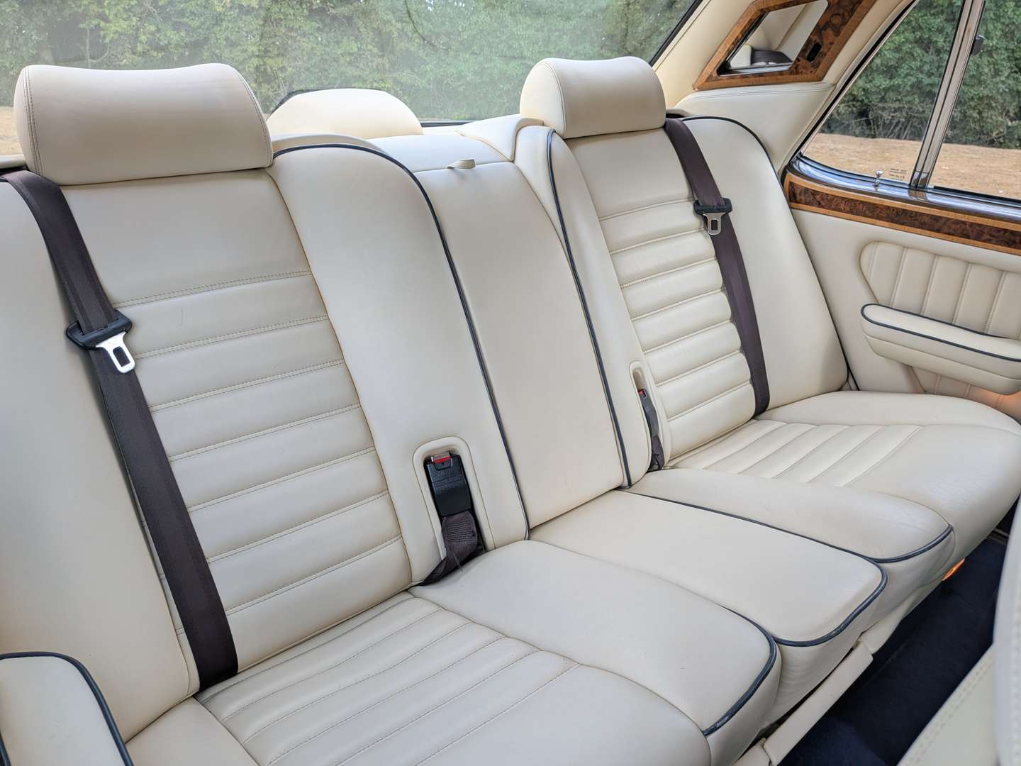 <p>1997 BENTLEY TURBO R LWB</p>