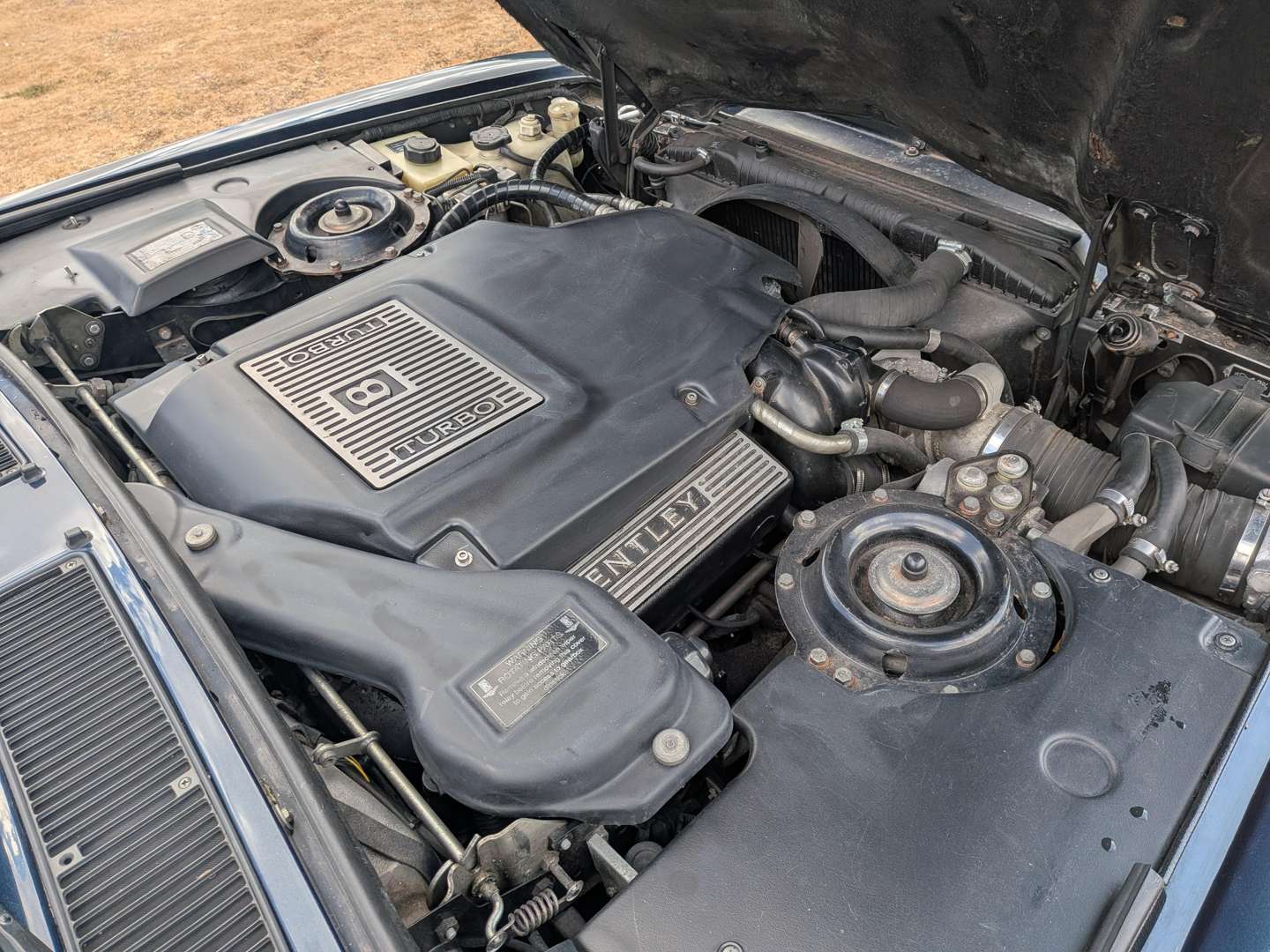 <p>1997 BENTLEY TURBO R LWB</p>