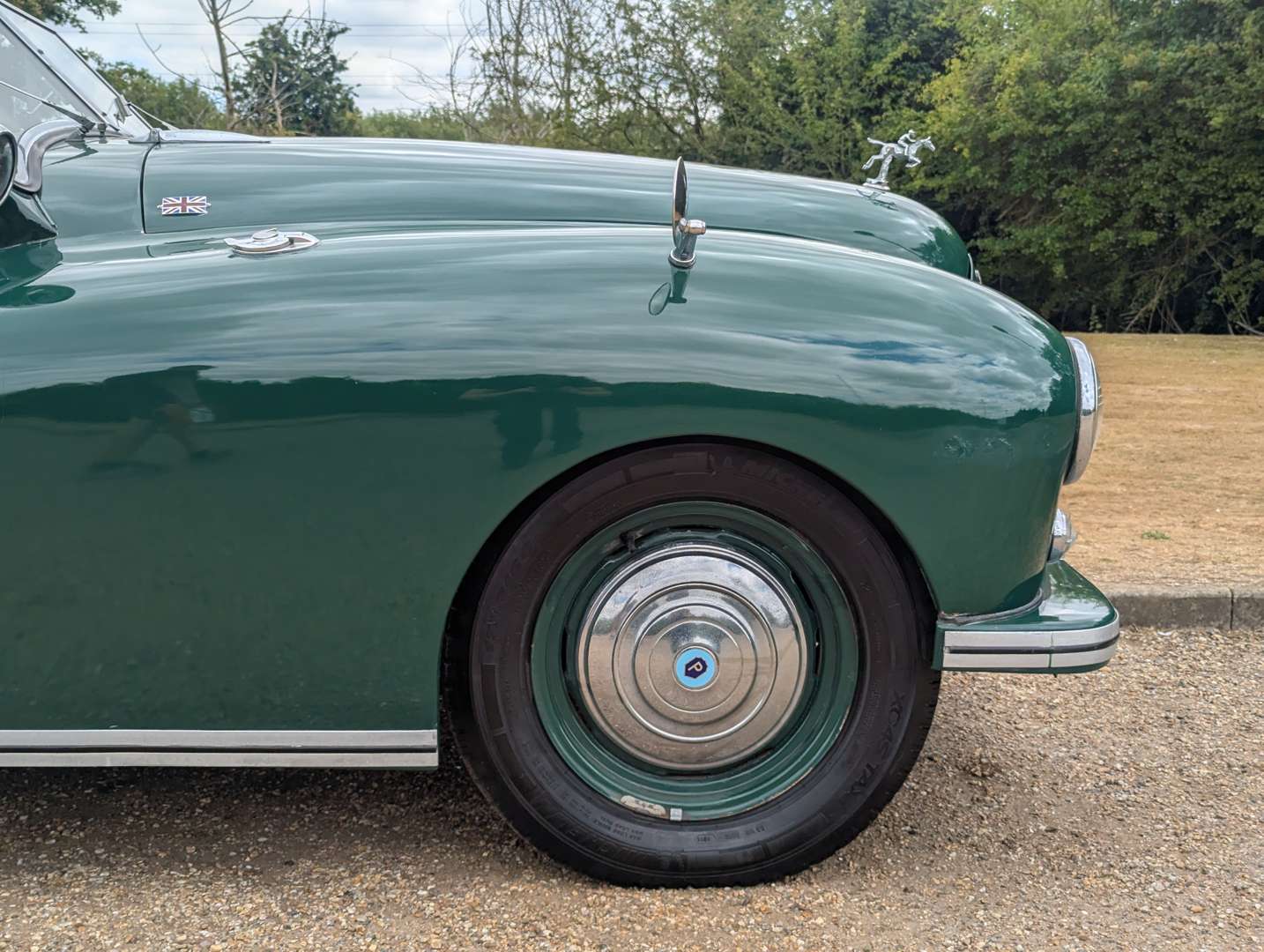 <p>1956 PARAMOUNT ROADSTER</p>