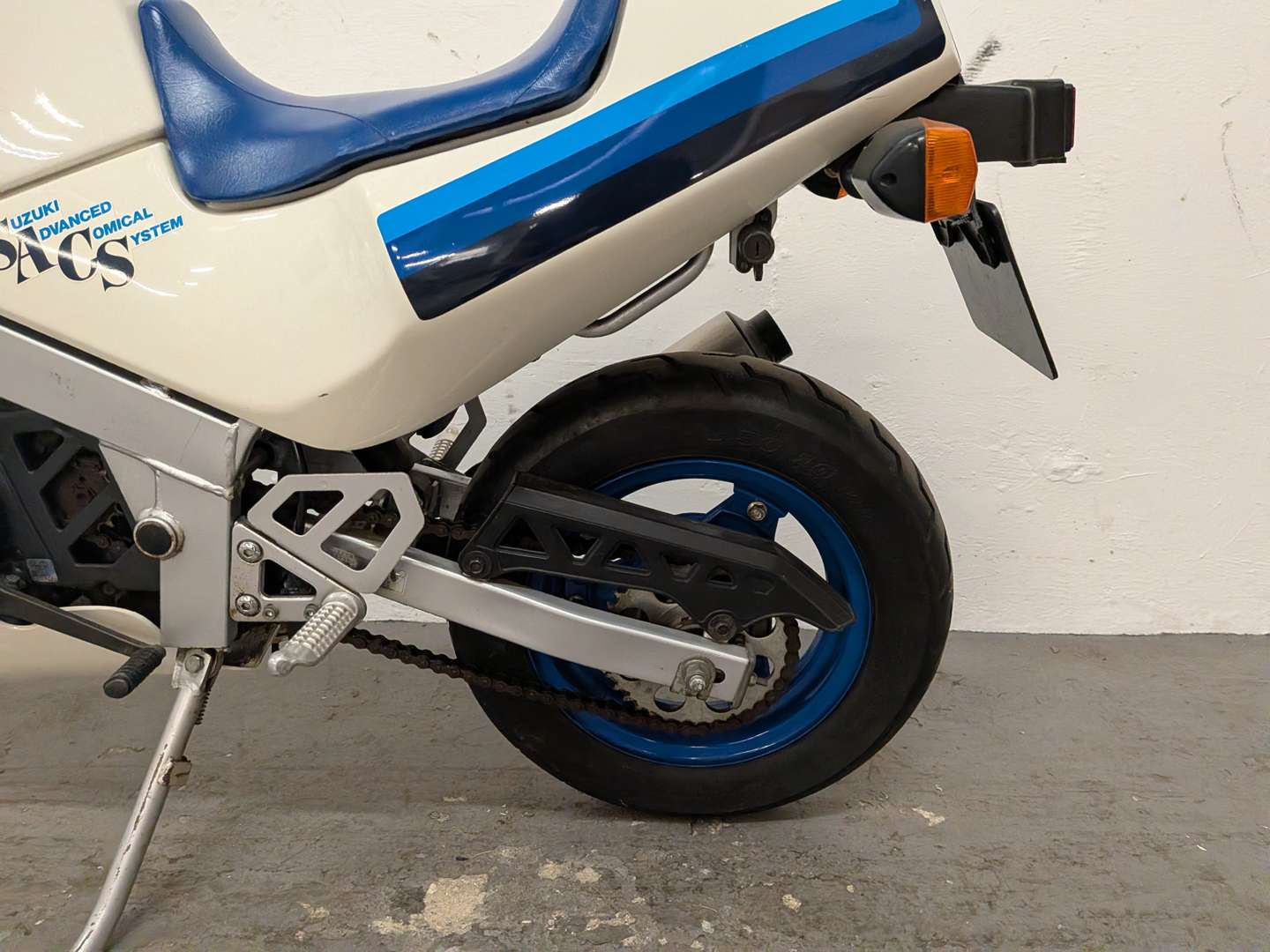 <p>1986 SUZUKI RB50</p>