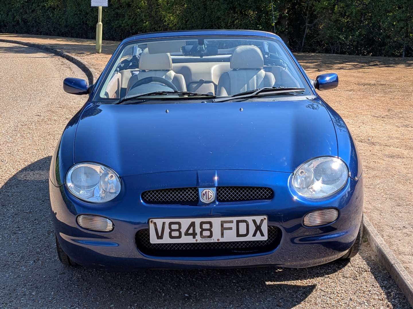 <p>1999 MG F</p>