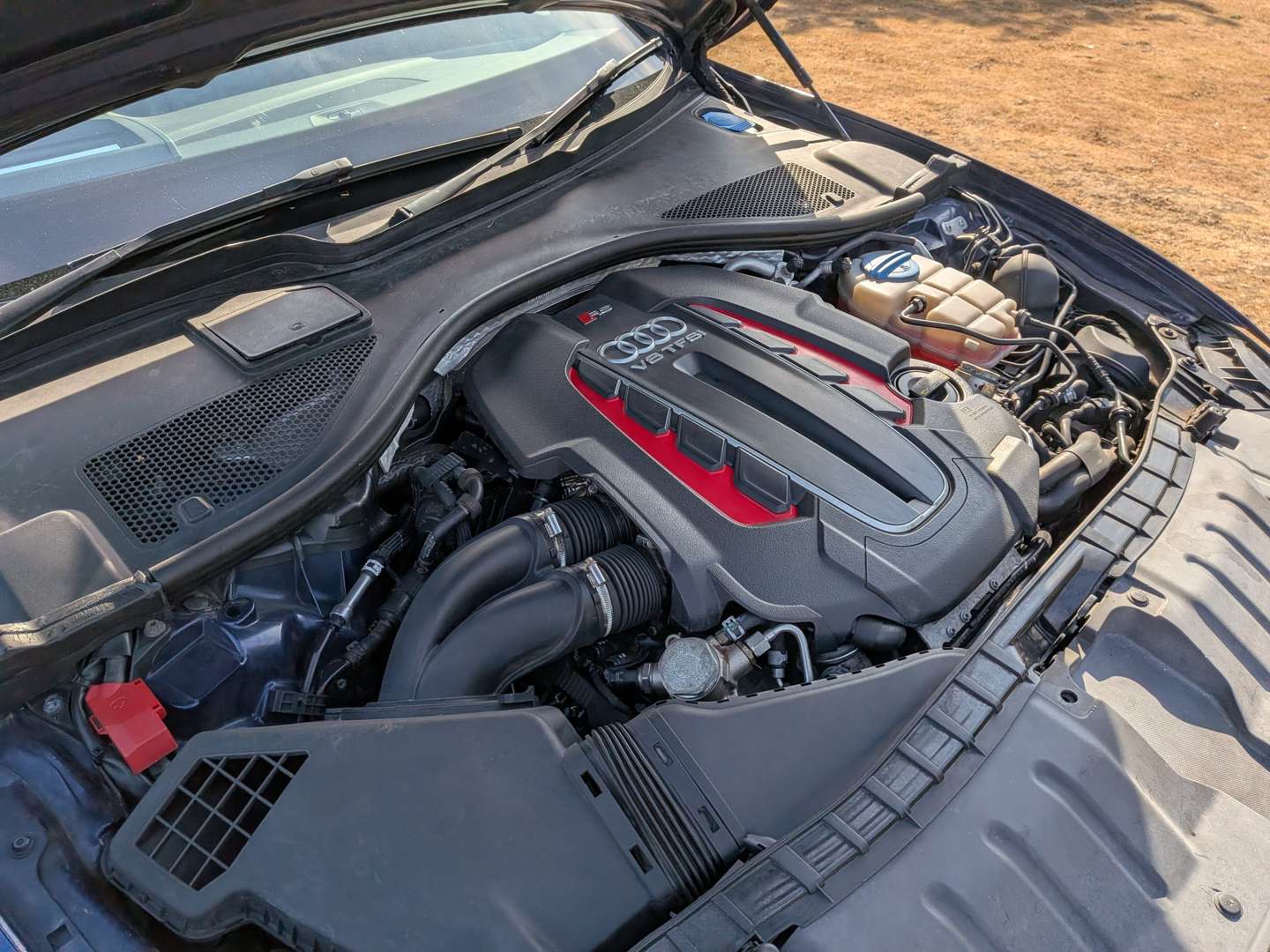 <p>2014 AUDI RS6 TFSI V8 QUATTRO AUTO</p>