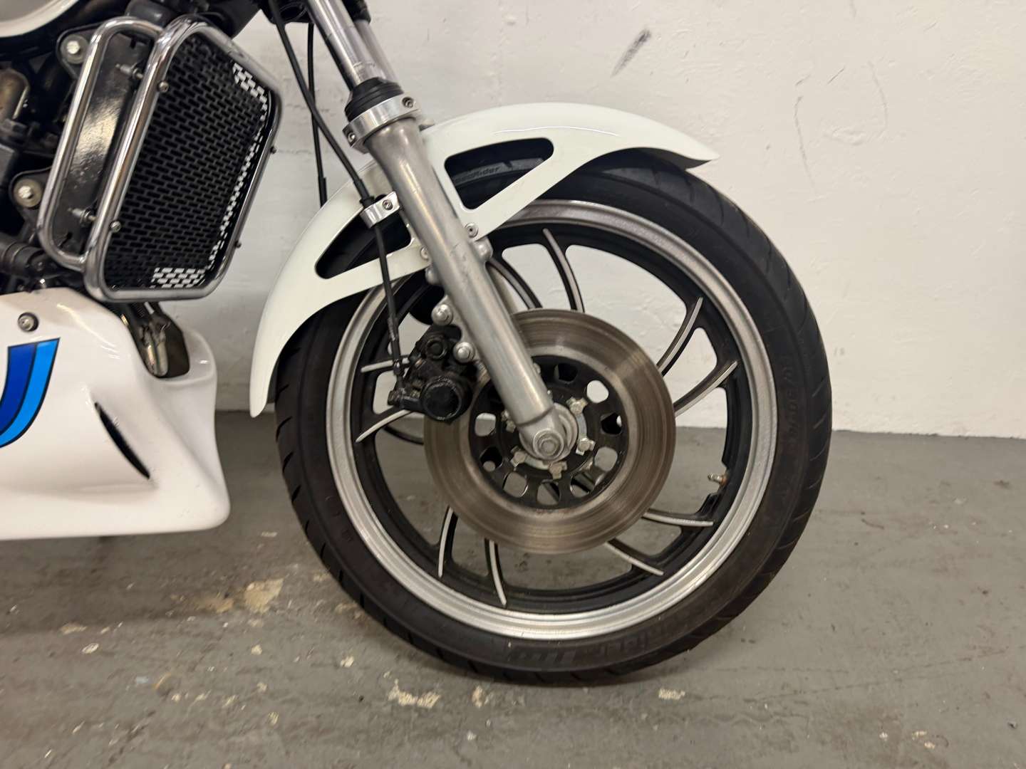 <p>1984 YAMAHA RD250 LC</p>