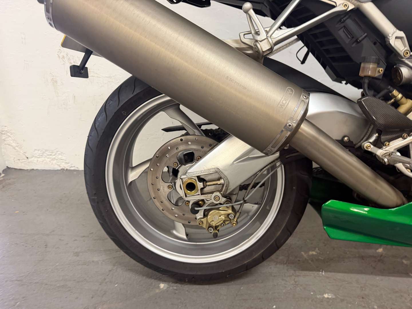 <p>2005 BENELLI TORNADO TRE NOVECENTO</p>