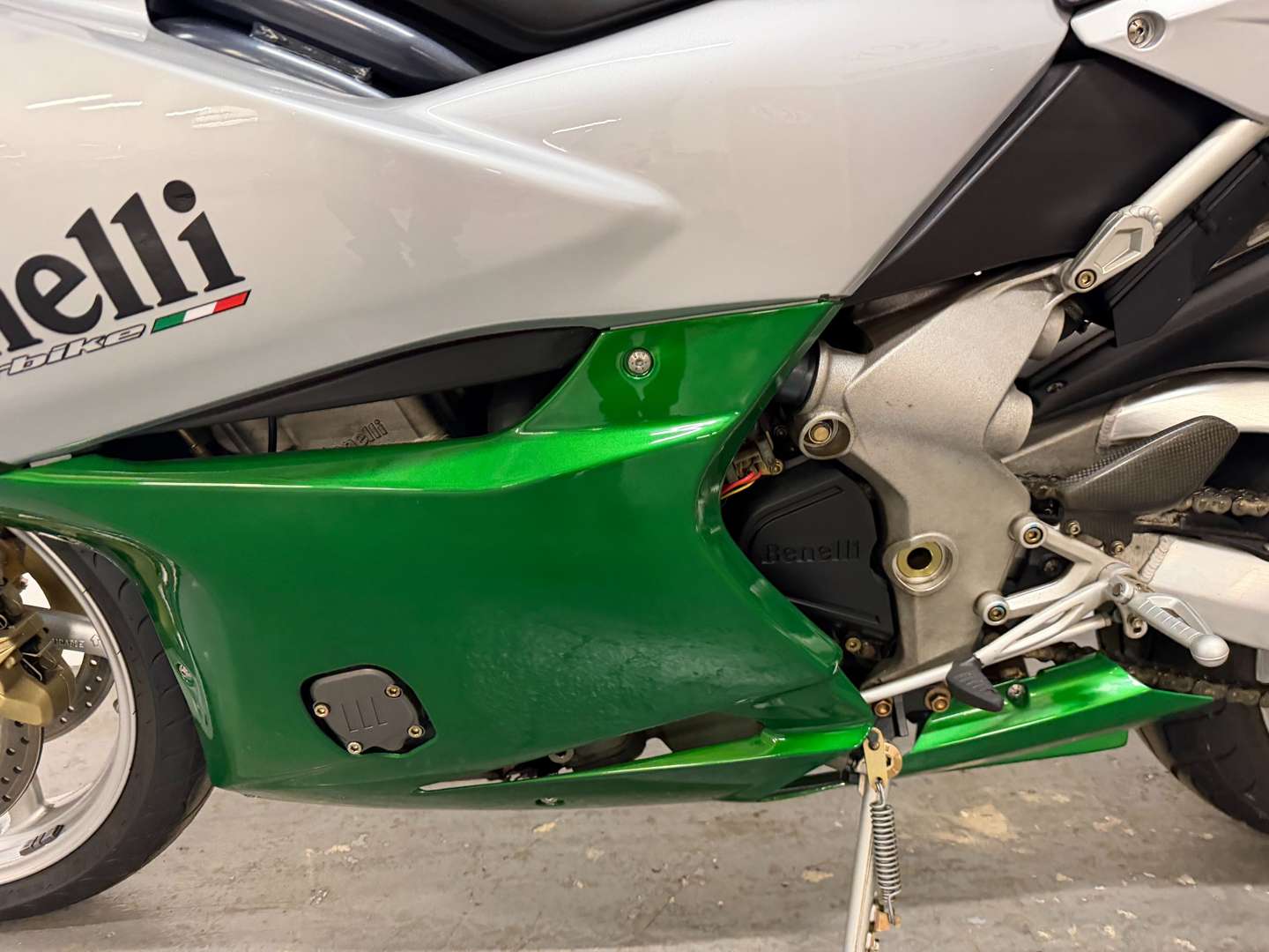 <p>2005 BENELLI TORNADO TRE NOVECENTO</p>
