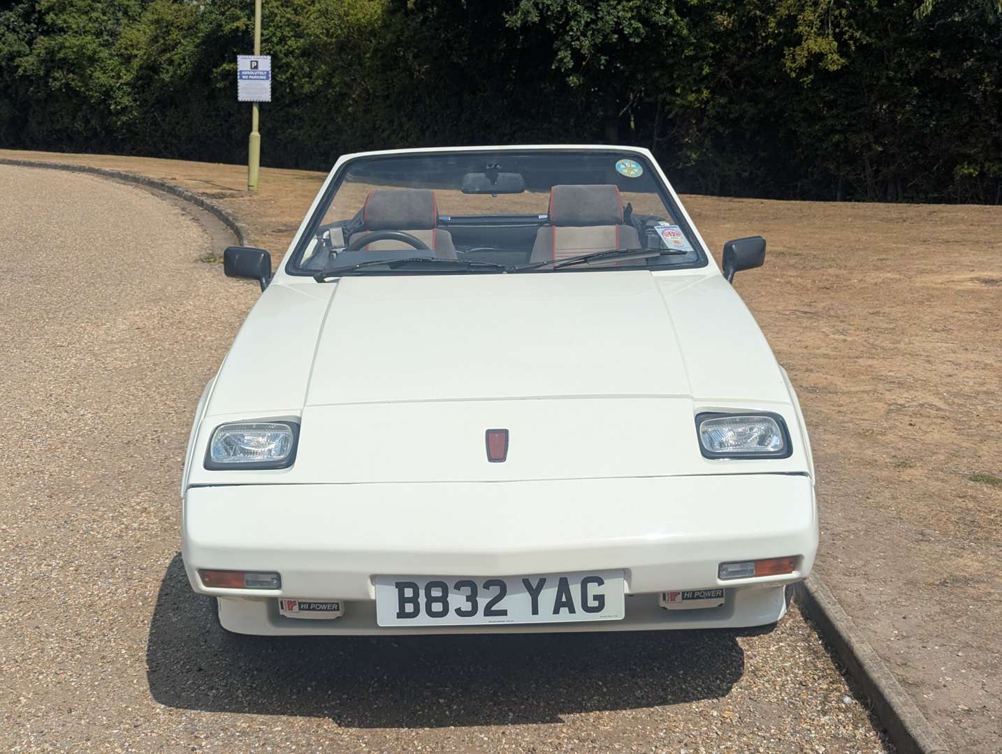 <p>1985 RELIANT SCIMITAR SS1</p>