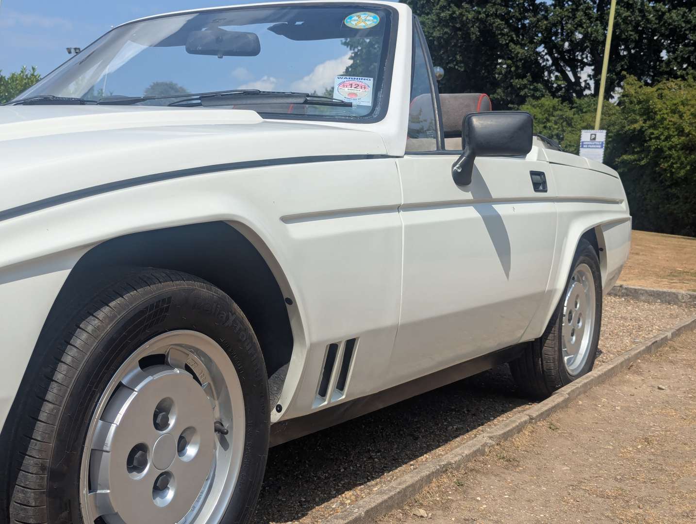 <p>1985 RELIANT SCIMITAR SS1</p>