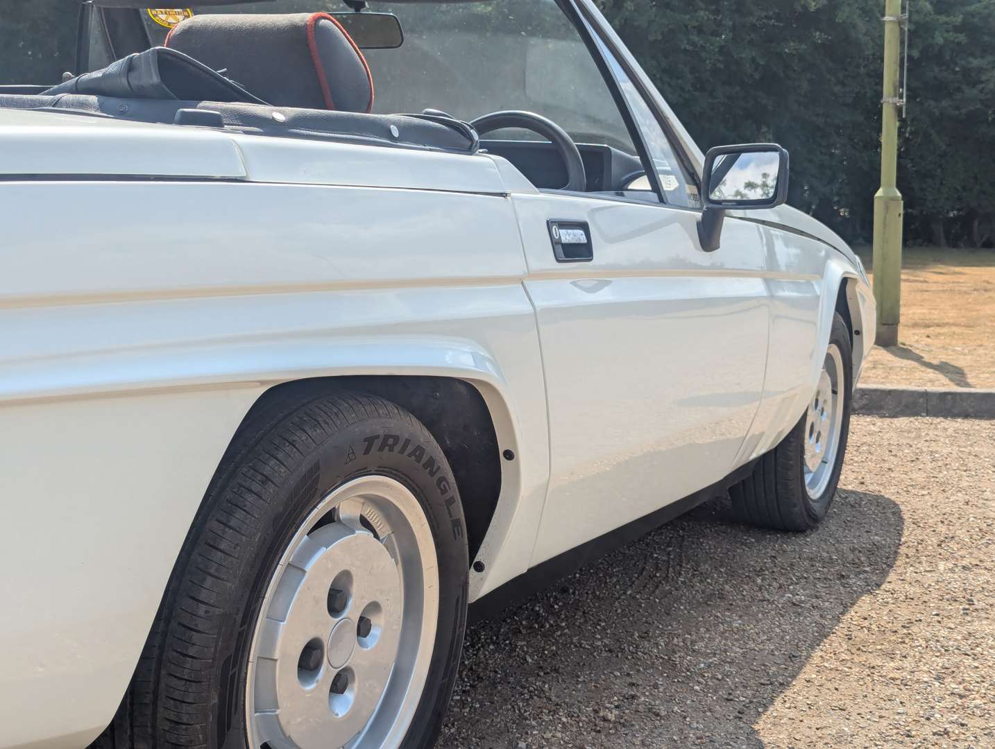 <p>1985 RELIANT SCIMITAR SS1</p>
