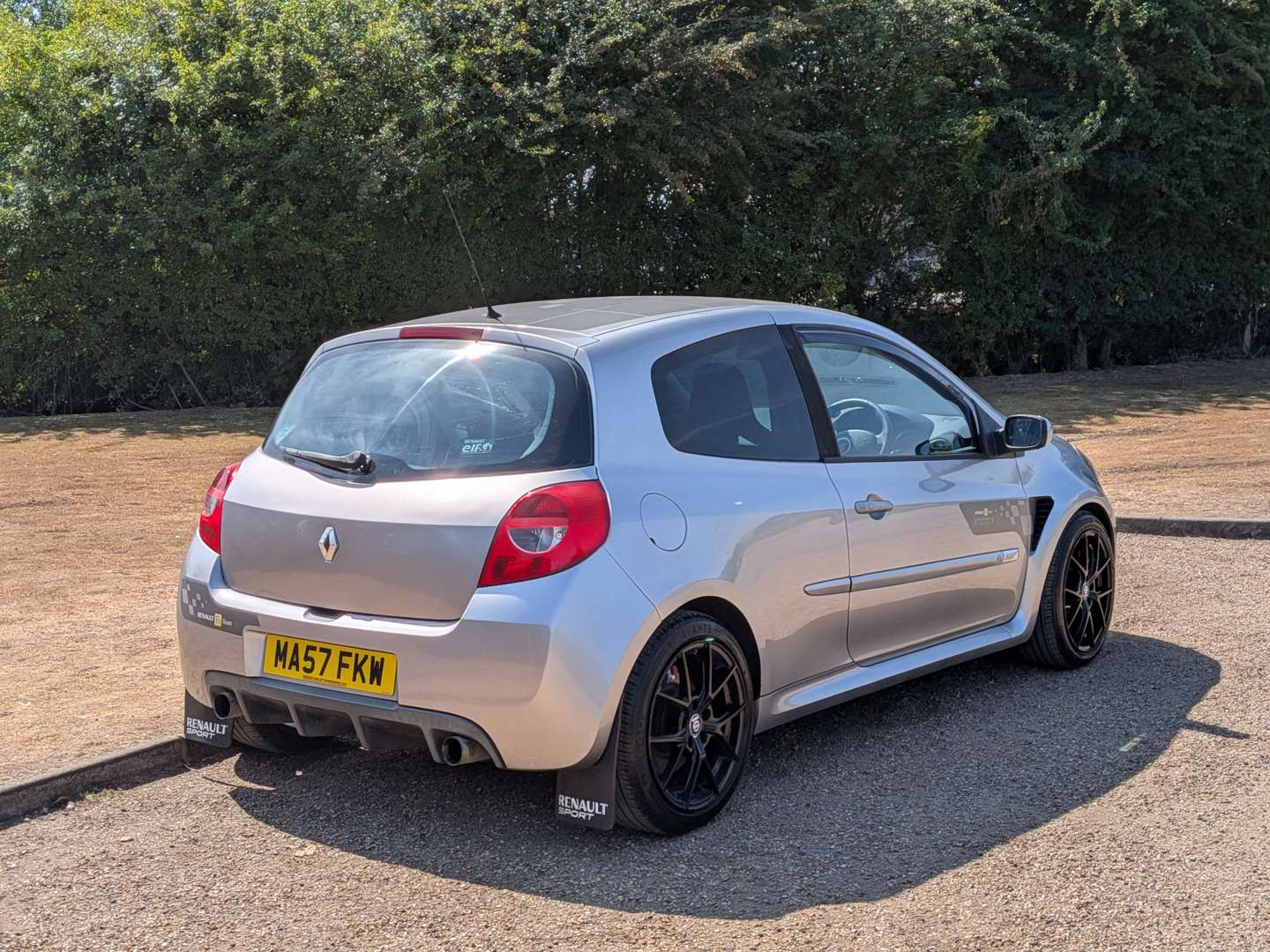 <p>2007 RENAULT CLIO RENAULTSPORT 197 F1</p>