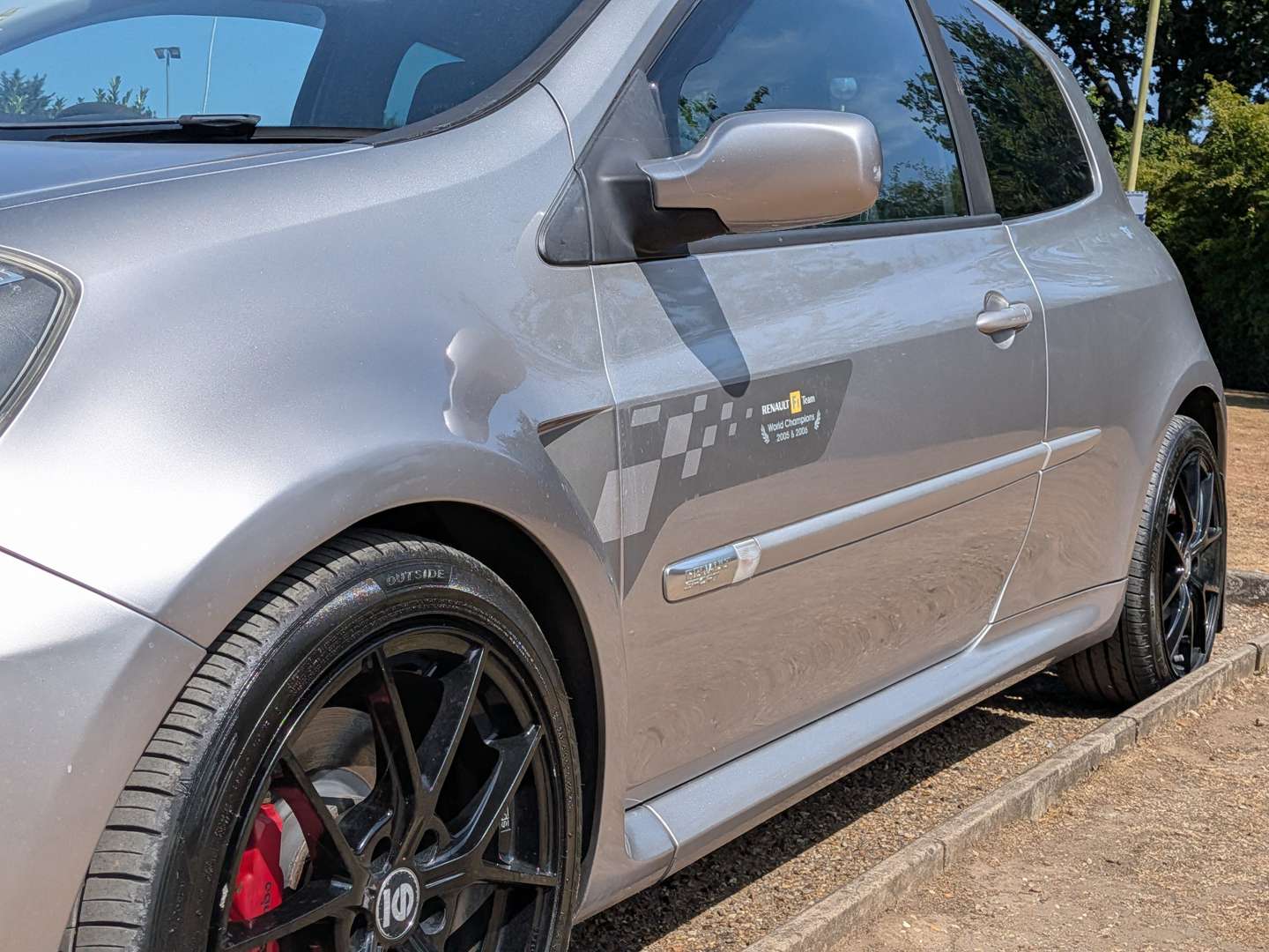 <p>2007 RENAULT CLIO RENAULTSPORT 197 F1</p>
