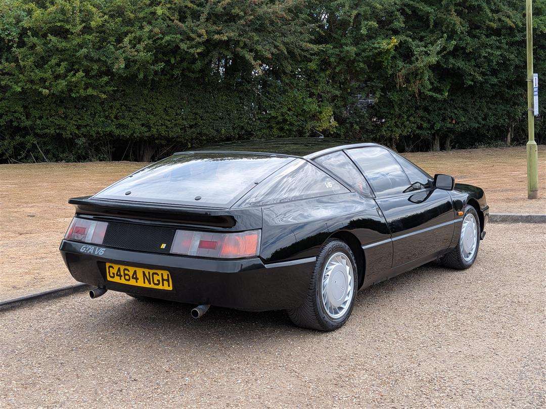 <p>1989 RENAULT GTA V6</p>
