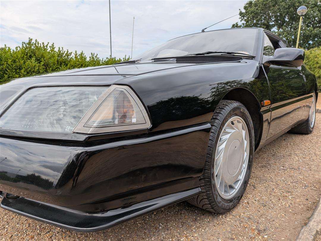 <p>1989 RENAULT GTA V6</p>